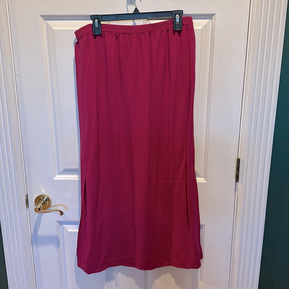 Cynthia Howe for Maggie Boutique pink midi skirt with side slits & elastic waist